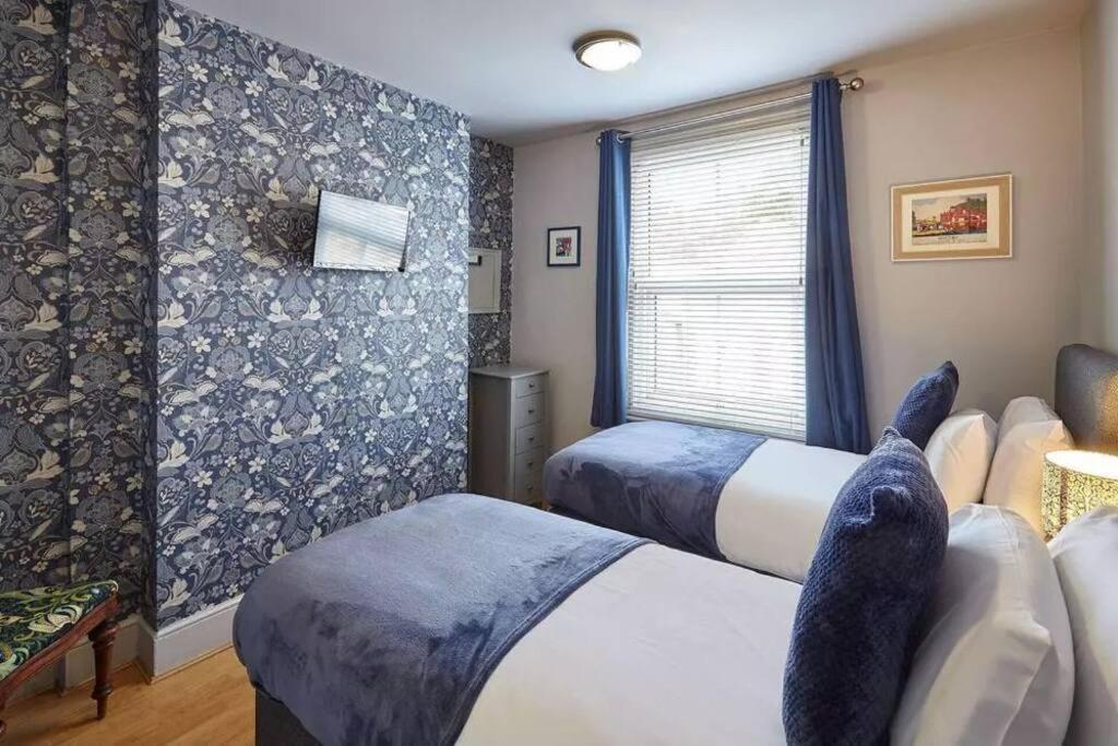 May House 3 Bedroomed House ウィットビー エクステリア 写真